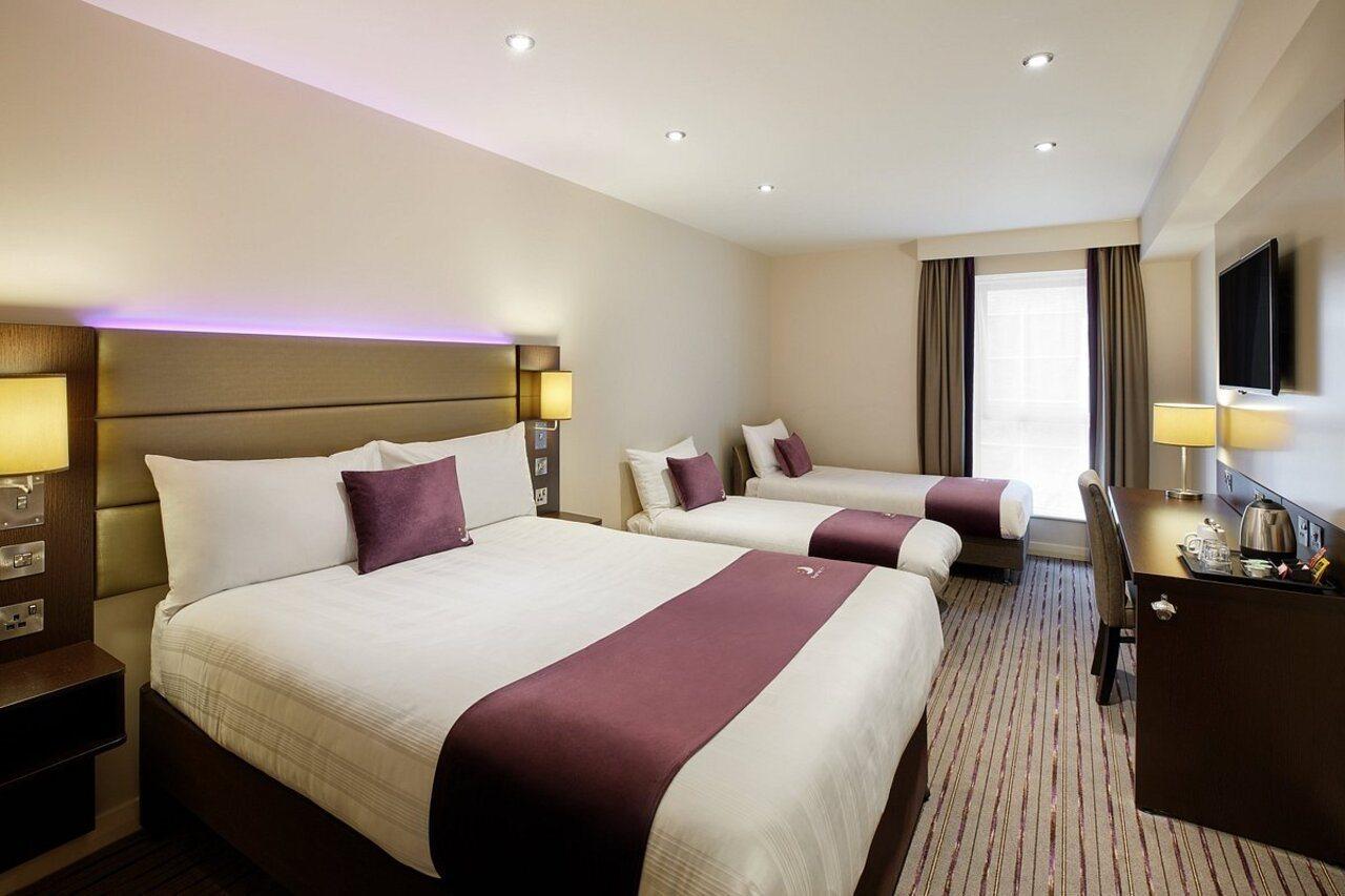 Premier Inn Μπρέντγουντ Εξωτερικό φωτογραφία