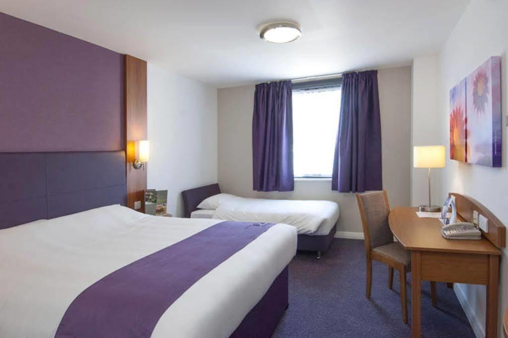 Premier Inn Μπρέντγουντ Εξωτερικό φωτογραφία