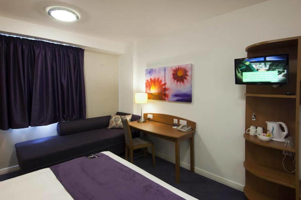 Premier Inn Μπρέντγουντ Εξωτερικό φωτογραφία